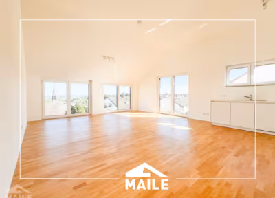 Traumhafte 4-Zimmerwohnung mit Dachterrasse, Einbauküche und TG-Stellplatz mit Blick ins Grüne, 70771 Leinfelden-Echterdingen, Dachgeschosswohnung