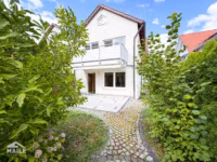 Hausansicht Garten