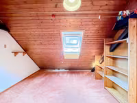 Durchgangszimmer OG