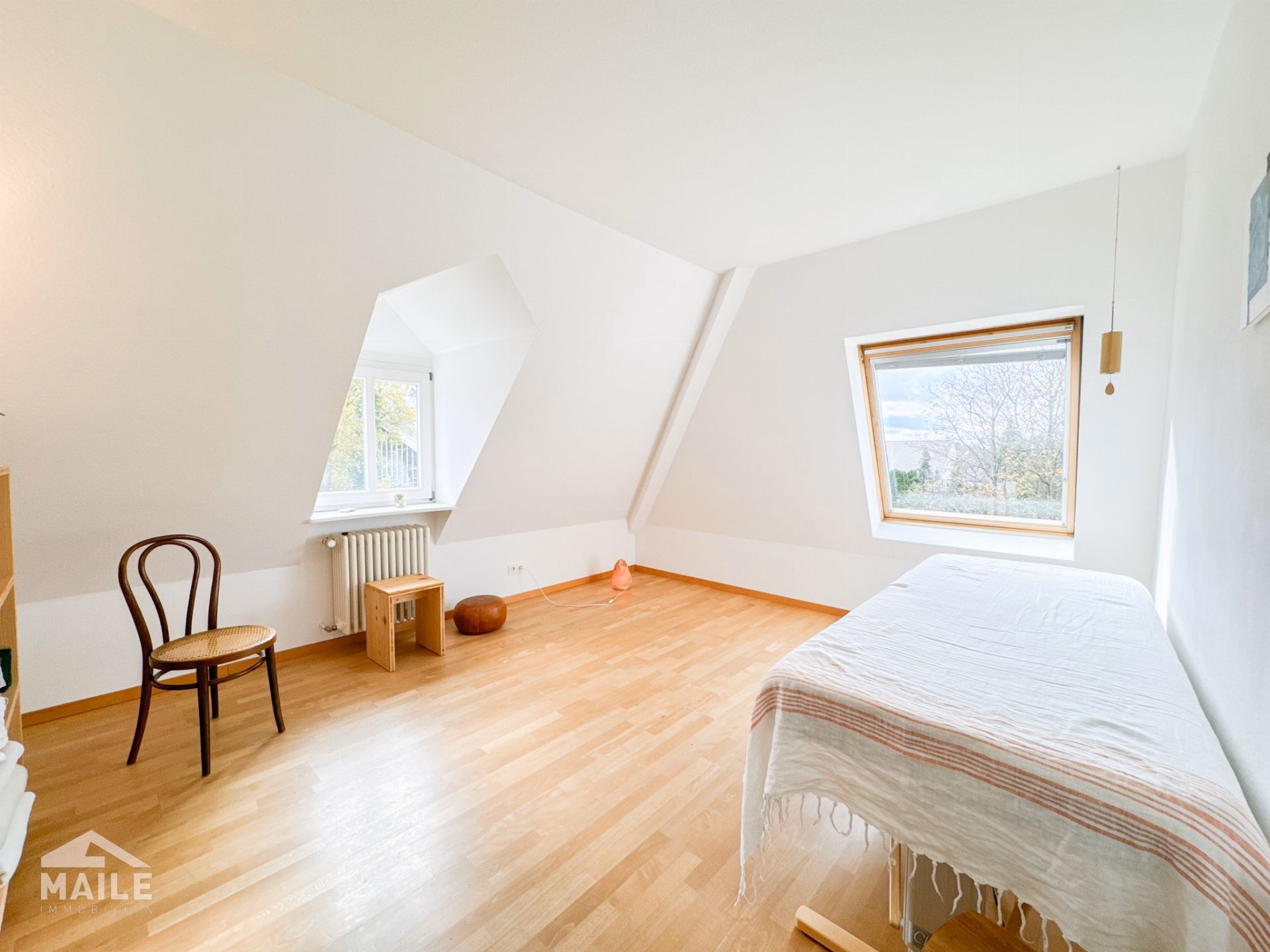 Schlafzimmer 1