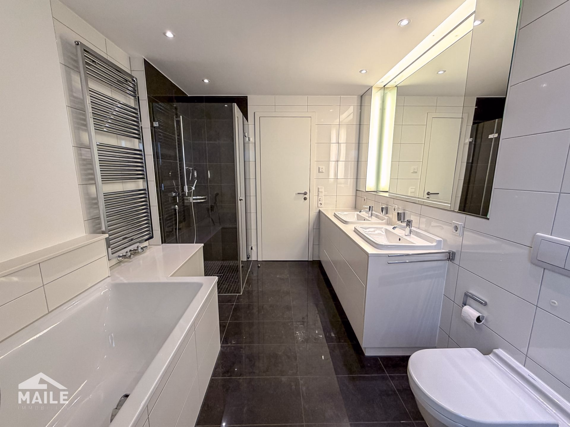 Badezimmer EG