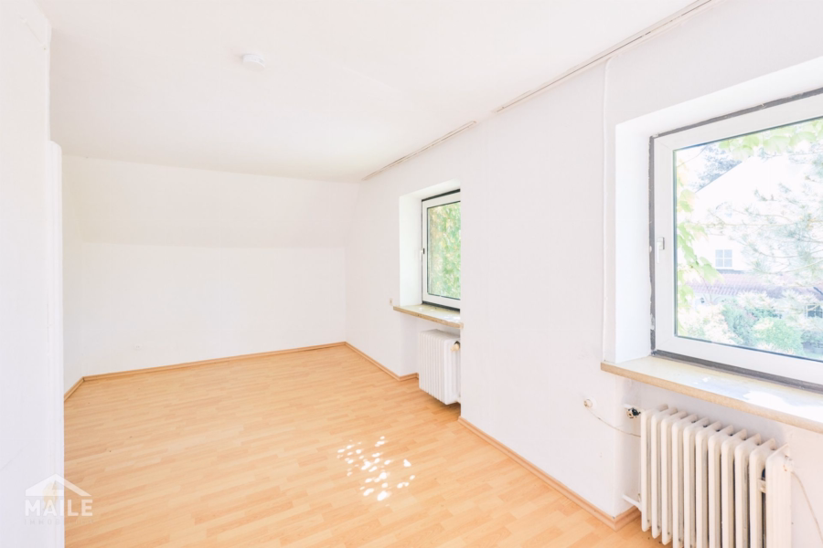 1,OG Schlafzimmer 2