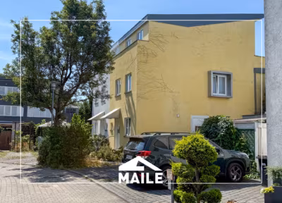 Close to Nature and Energy-Efficient: Well-Maintained Semi-Detached Home on the Outskirts of Town, 14513 Teltow, Semi-detached house