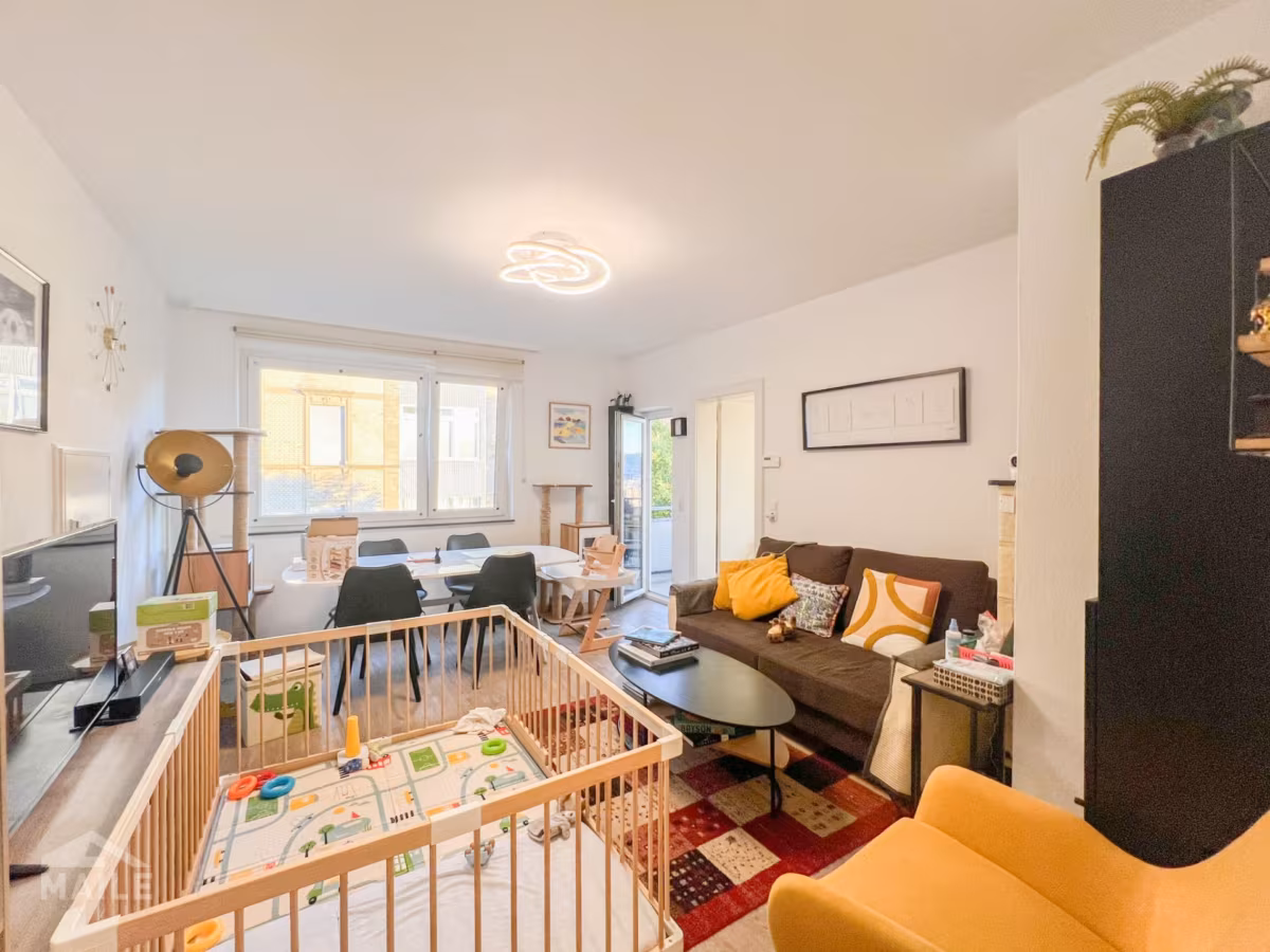 Wohn und Esszimmer