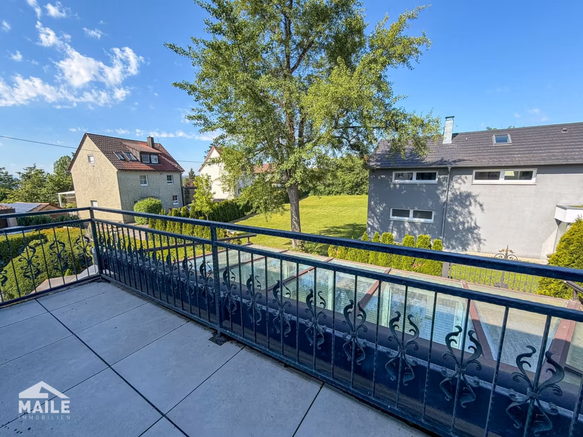 Balkon vom Schlafzimmer