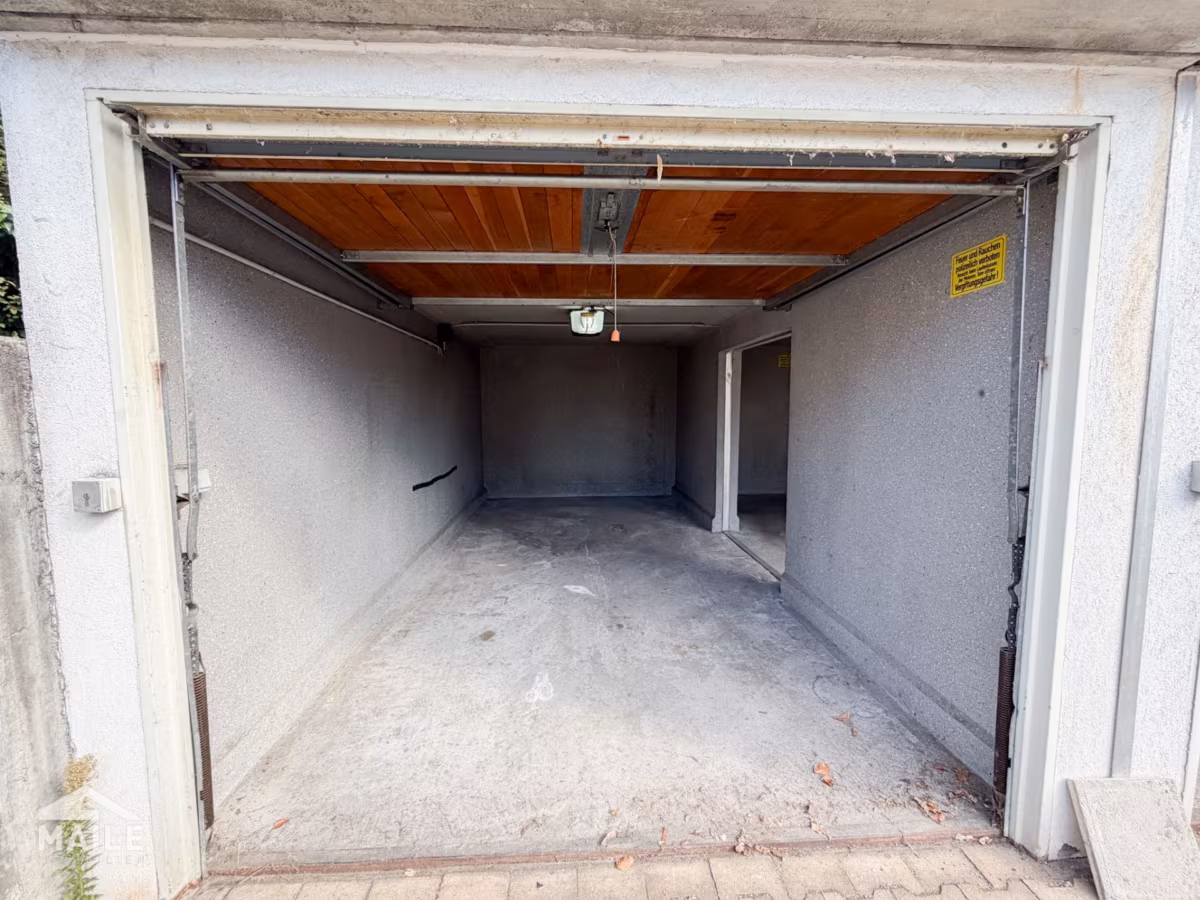 Garage 1
