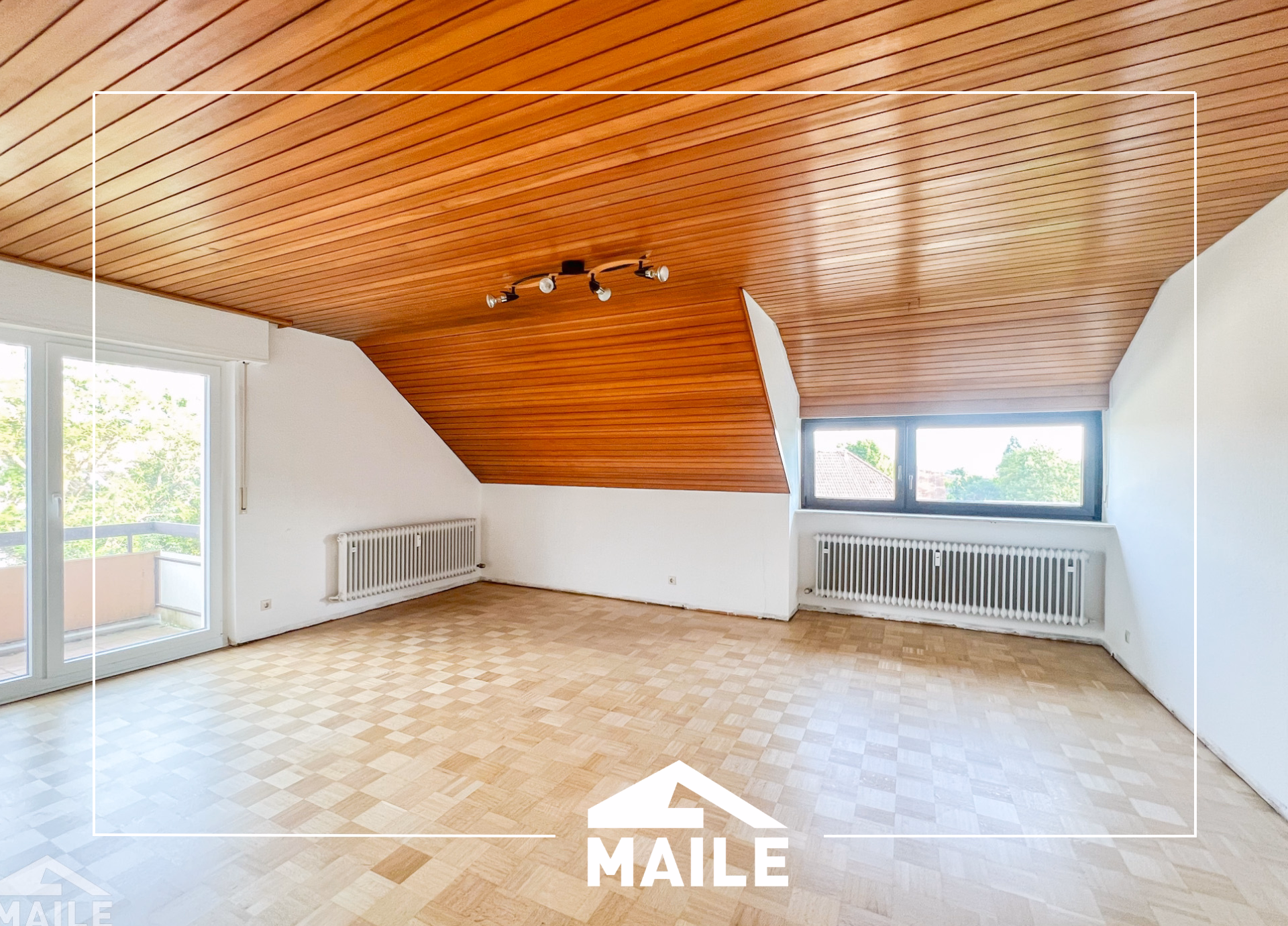 Wohn und Esszimmer