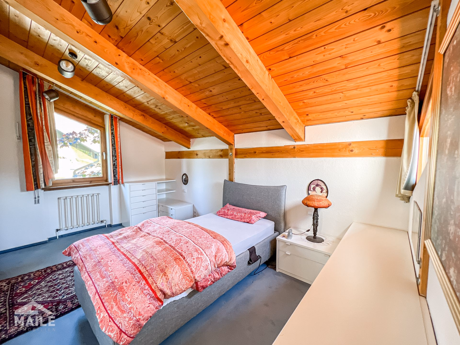 Schlafzimmer 1