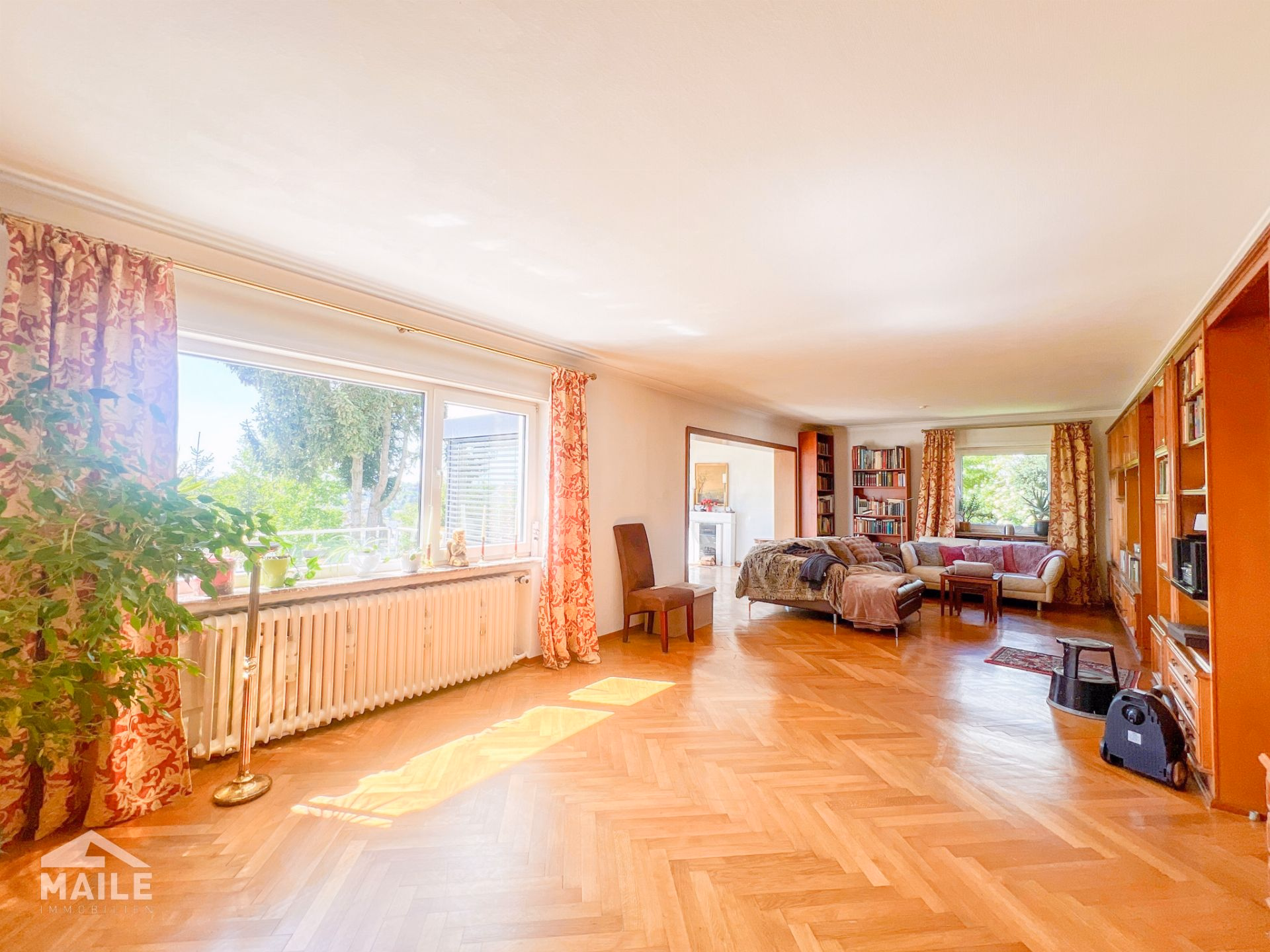 EG: Wohn und Esszimmer