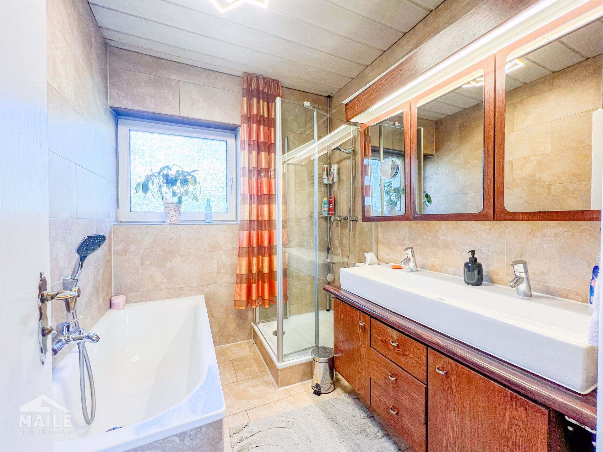 EG: Badezimmer