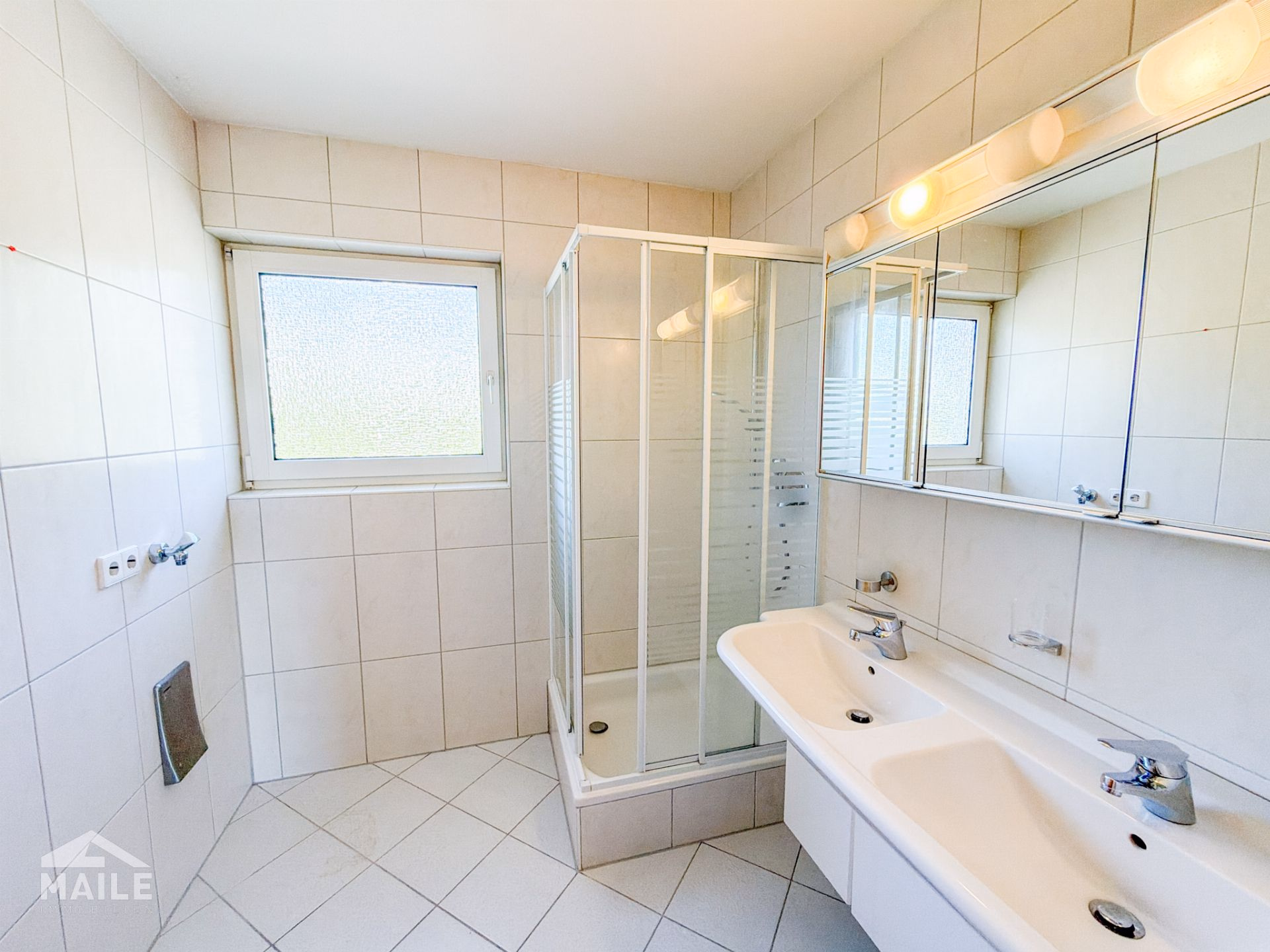 1.OG:  Badezimmer