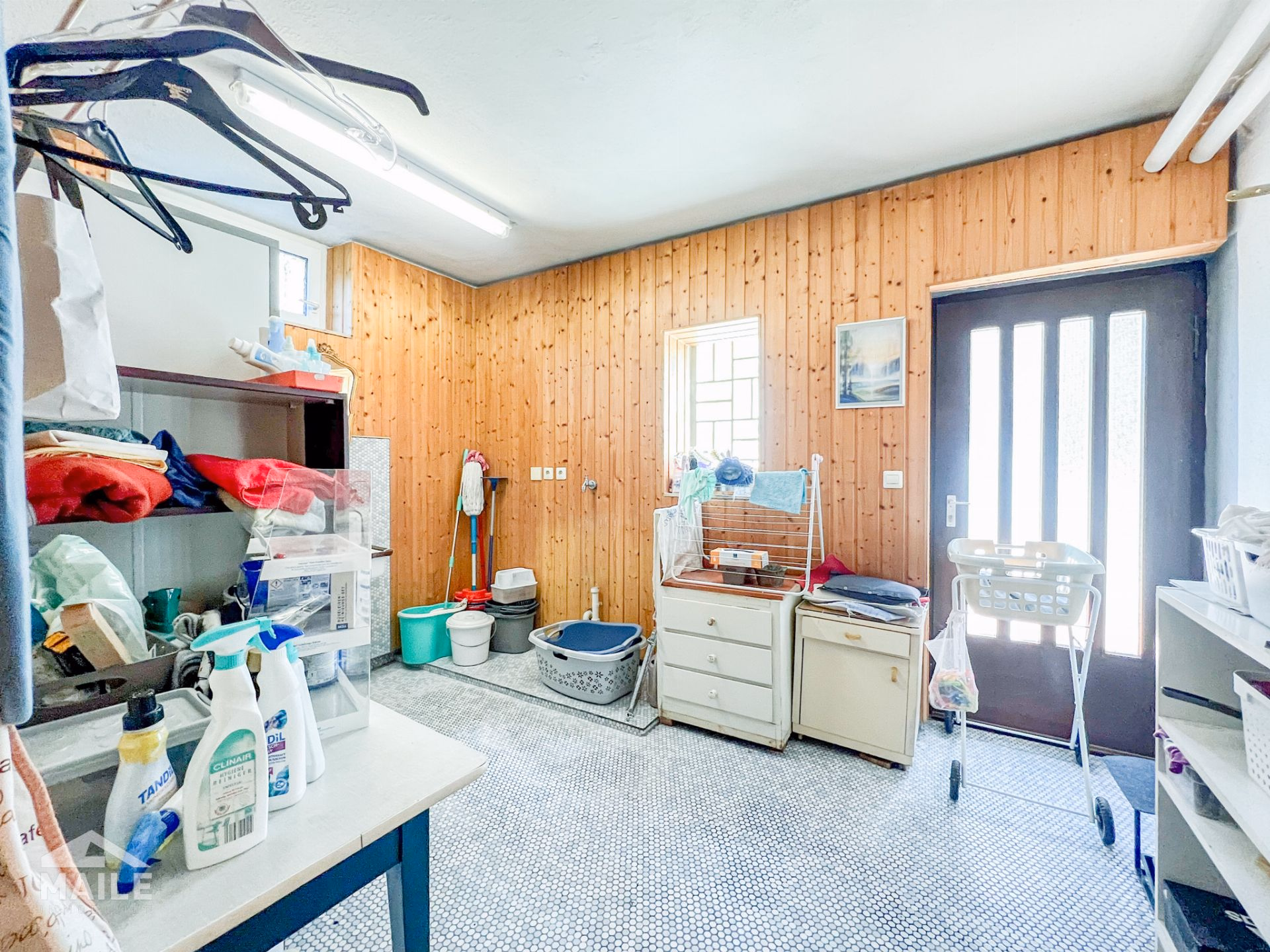 UG/GG: Badezimmer + Waschküche