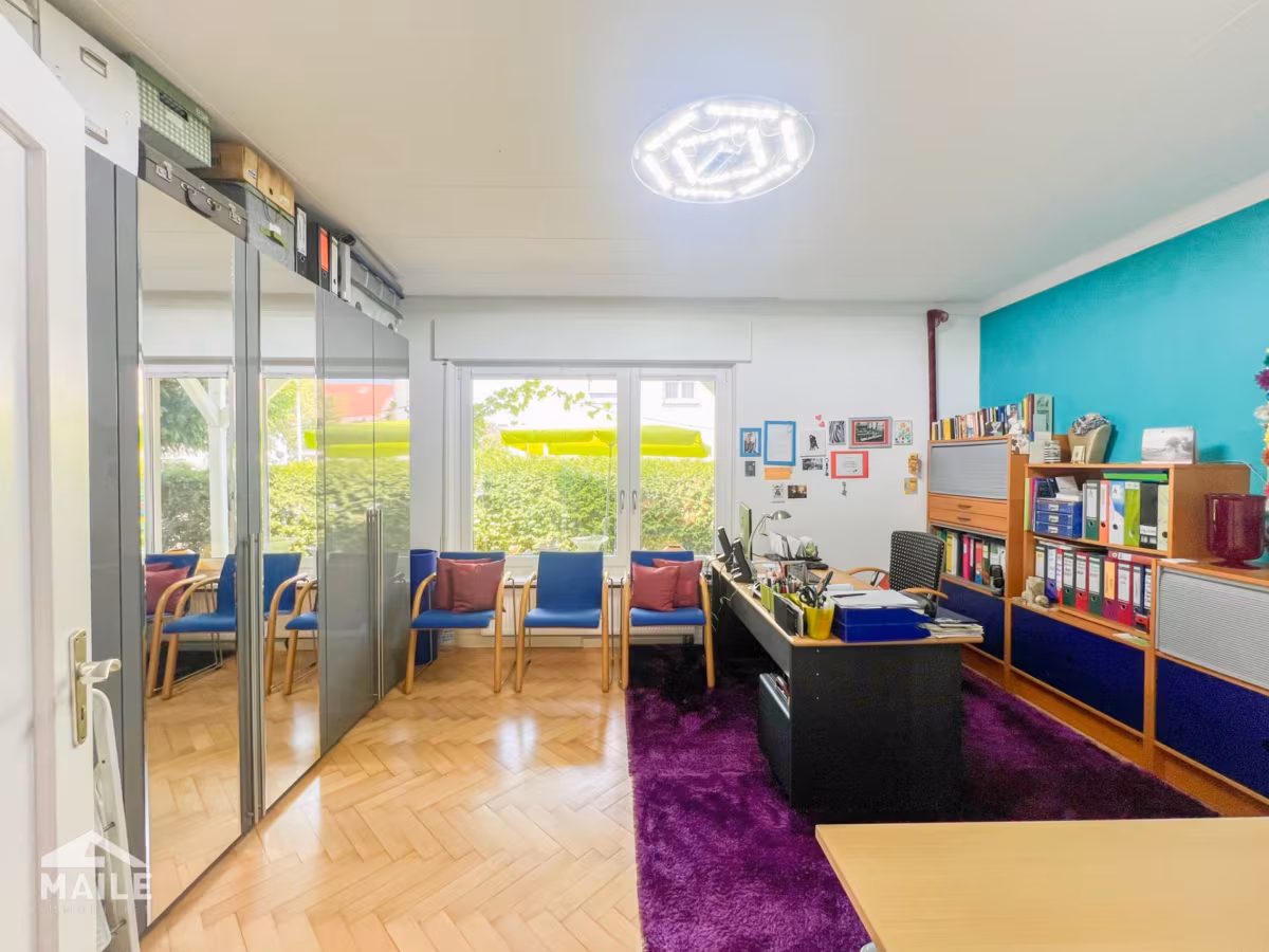 Schlafzimmer 1