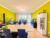 Wohn und Esszimmer