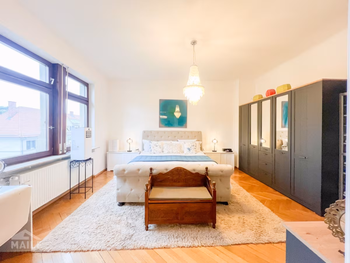 Schlafzimmer 1