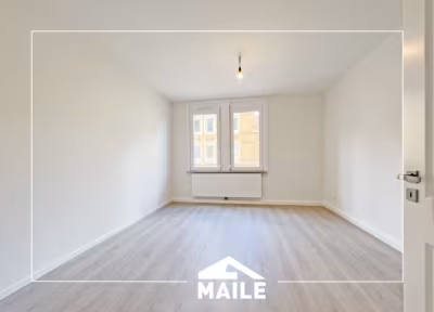 Helles WG Zimmer in gepflegter 3er Wohngemeinschaft in Stuttgart Heslach, 70199 Stuttgart Stuttgart-Süd, Zimmer zur Miete