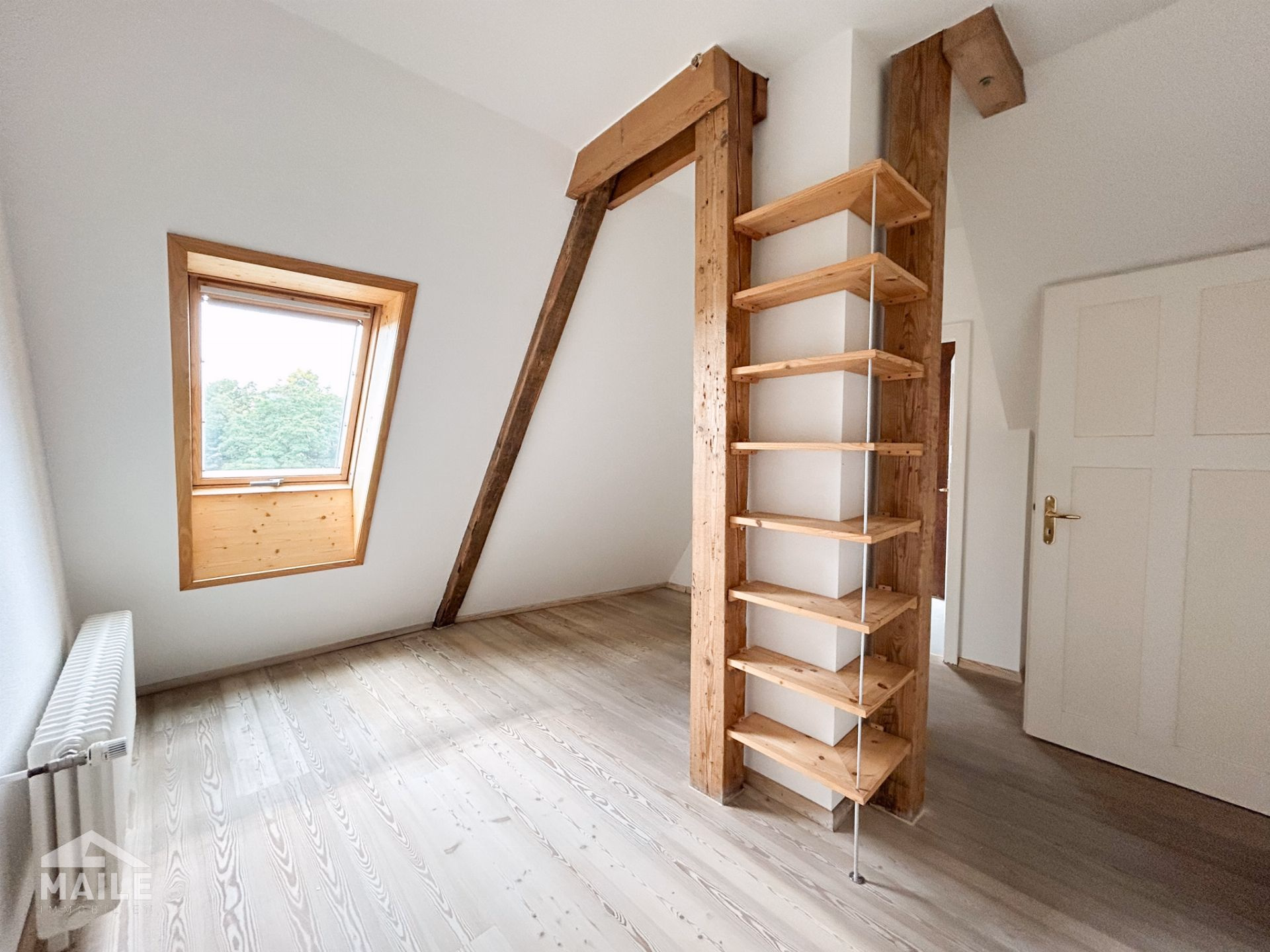 Arbeits-/ Gästezimmer