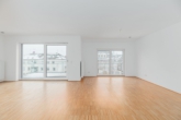 Wohnbereich - Helle und moderne 4,5-Zimmer Maisonettewohnung mit Balkon und Garage