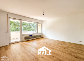 Sanierte 4-Zimmer Wohnung mit zwei Balkonen und Garage!, 70825 Korntal-Münchingen, Etagenwohnung