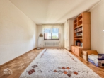 Gemütliche 3,5 Zimmer-Wohnung mit Balkon und TG-Stellplatz in ruhiger Lage von S-Freiberg - Büro / Kinderzimmer