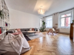 Sanierter Altbau-Traum am Marienplatz mit Balkon und EBK *provisionsfrei* - Wohnzimmer